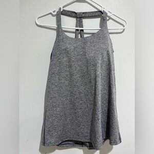 Gapfit yoga top with built in bra and back straps (almost new)